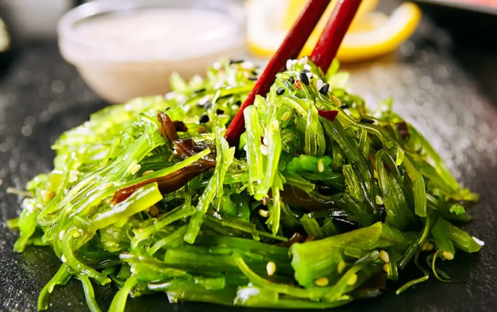 Wakame ( Seaweed Salad)
